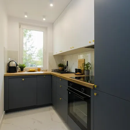 Lejlighed Reymonta Apartment Near Metro Station By Mia