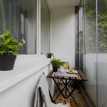 Lejlighed Reymonta Apartment Near Metro Station By Mia Warszawa